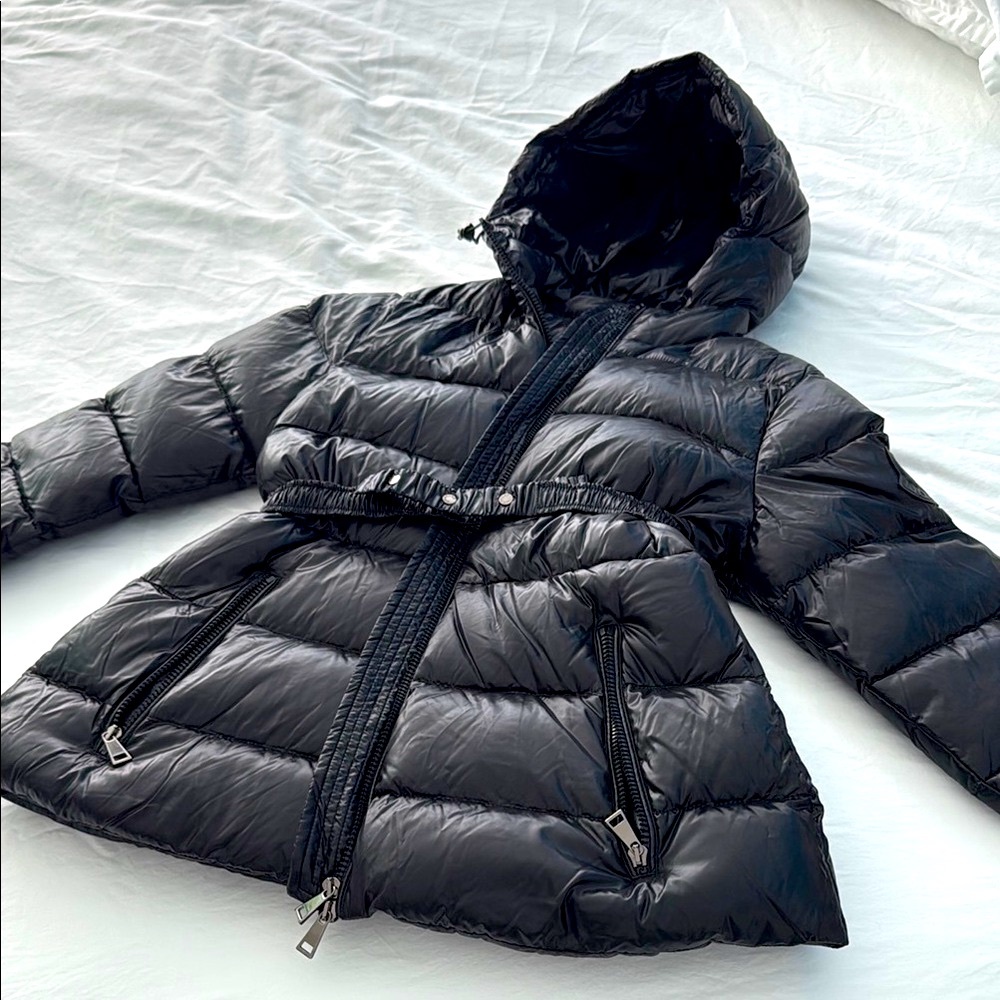 Moncler Black Ski Jacket. 100 % AUTHENTIC  size 2